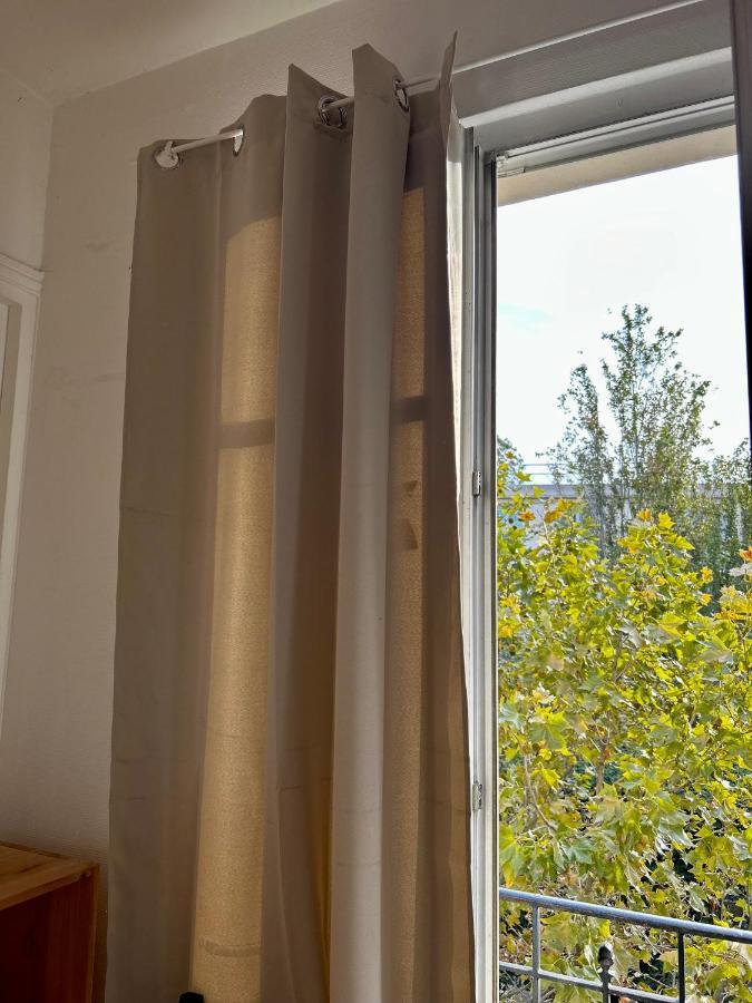 Room Private Next To Train B 100Meter, Easy Go To Centre Ville, Not Whole Appartement กาช็อง ภายนอก รูปภาพ